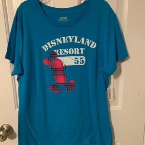 Disneyland Resort brand new tags attached t-shirt